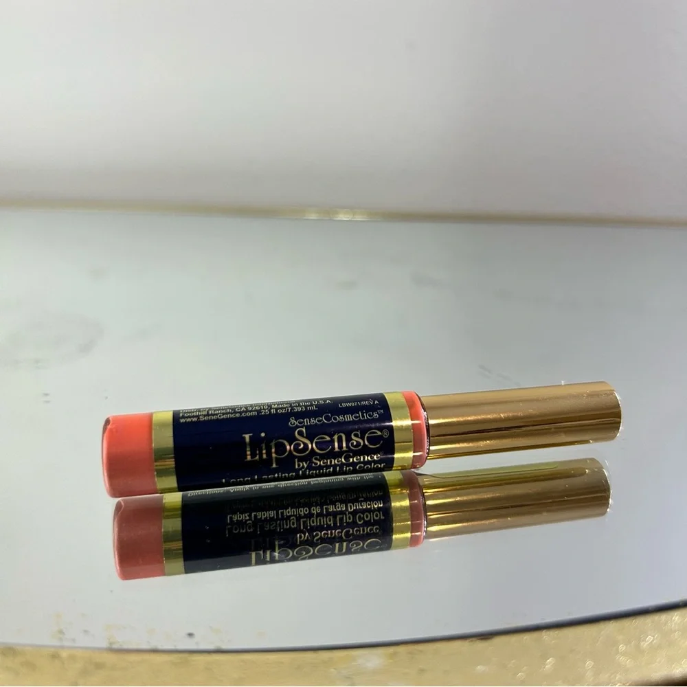 Luv it Senegence Lipsense Long Lasting Liquid‎ Lipstick 0.25 oz SEELED